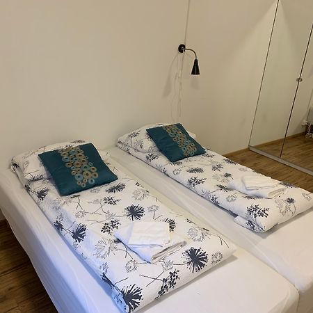 Welcome Riverside Guesthouse เฮลลา ภายนอก รูปภาพ